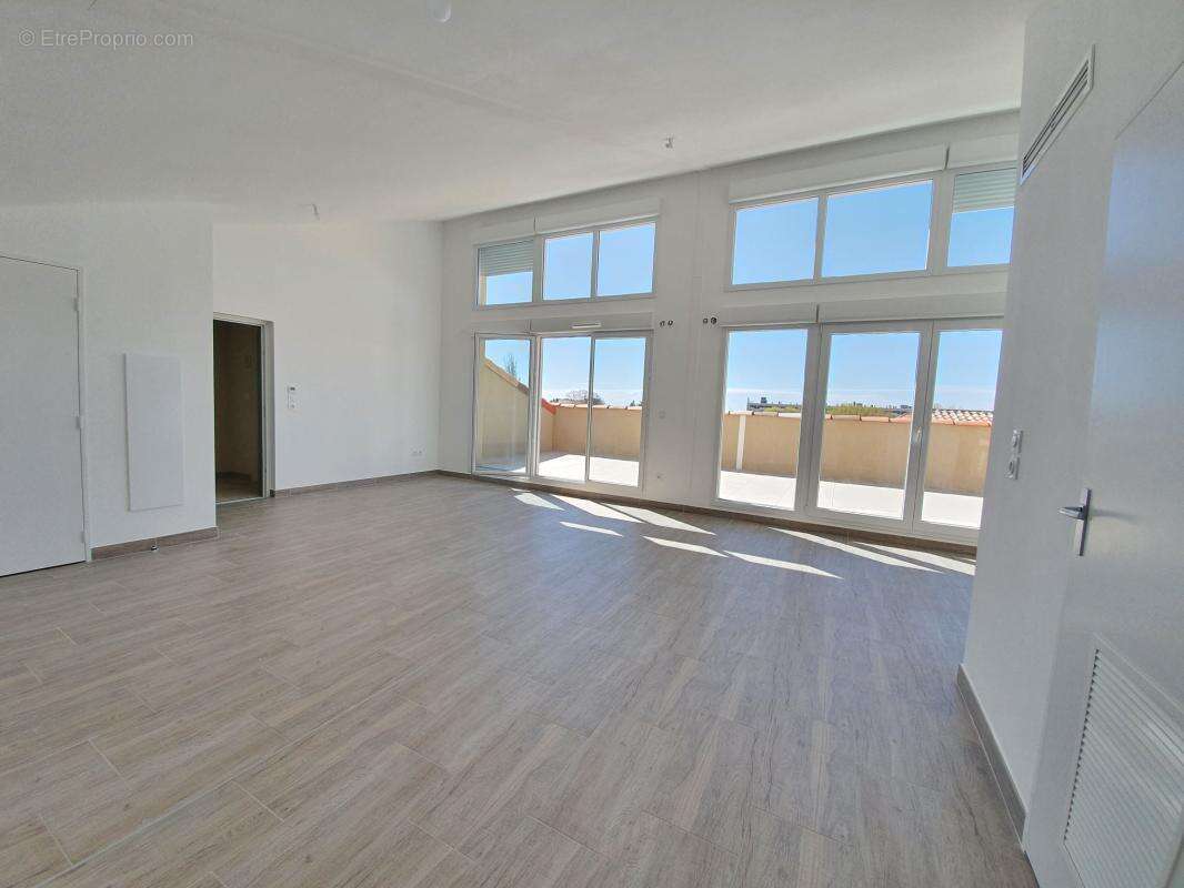 Appartement à SALON-DE-PROVENCE