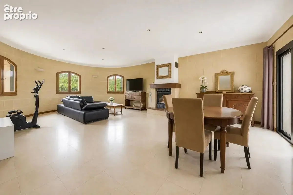 Laissez-vous séduire par cette villa de caractère - photo 6