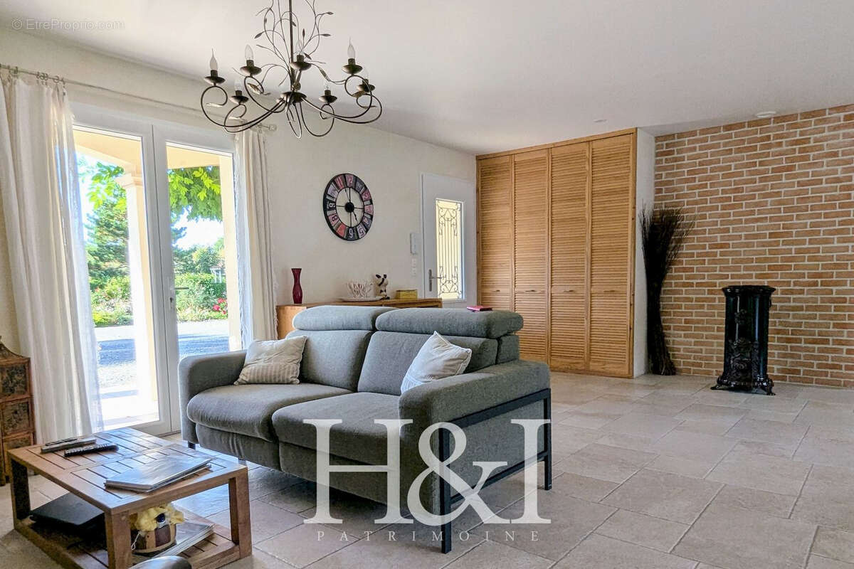 Maison à COULOMBIERS