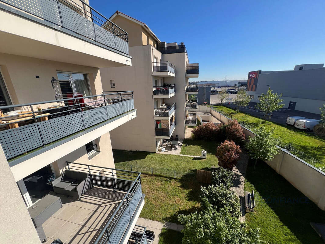 Appartement à VENISSIEUX
