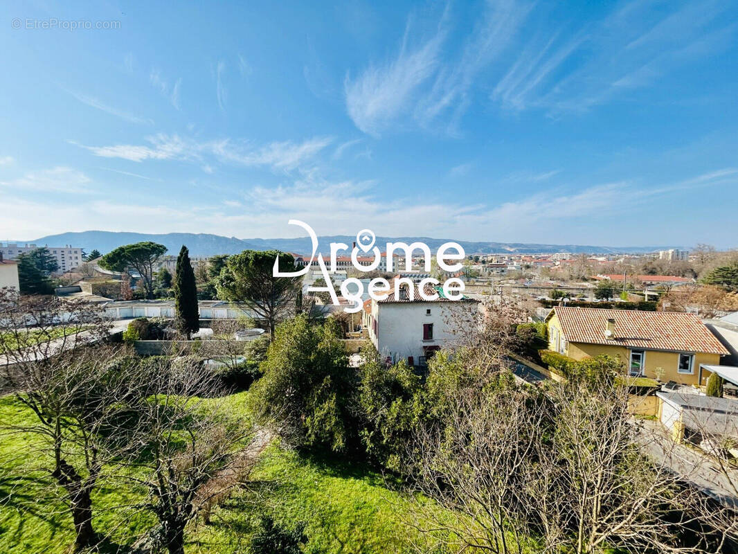 Appartement à BOURG-LES-VALENCE