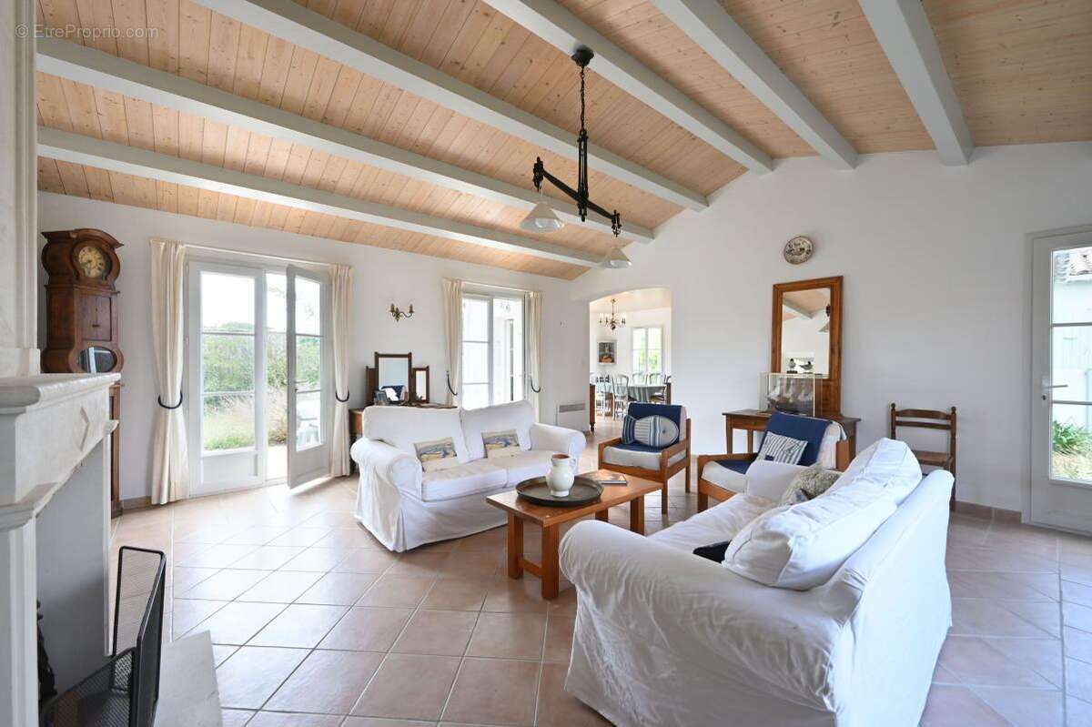 Maison à LA COUARDE-SUR-MER