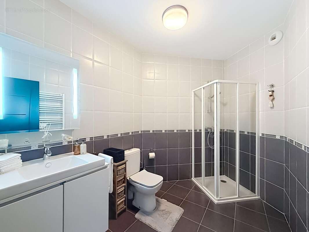 Belle villa familiale 200m2 4 chambres à CHENS SUR LEMAN (74) - photo 15