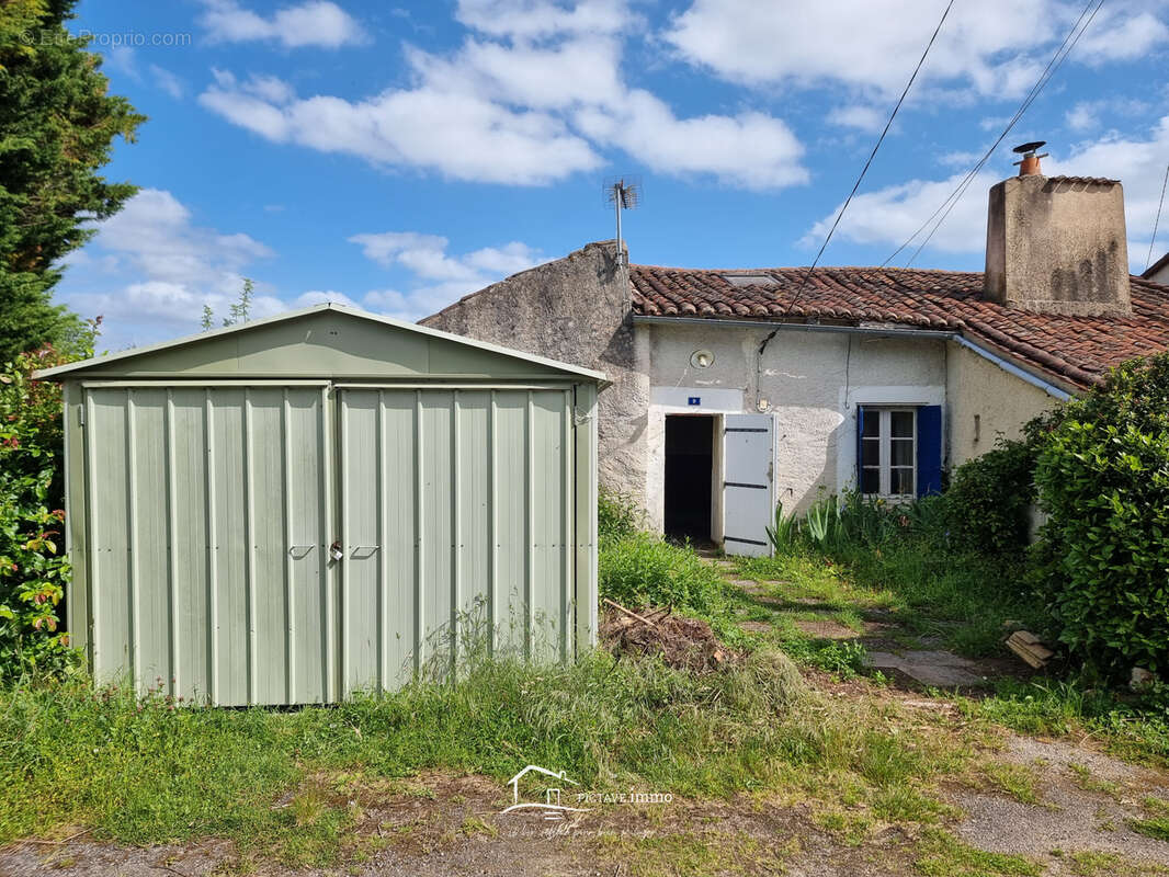 Maison à VASLES
