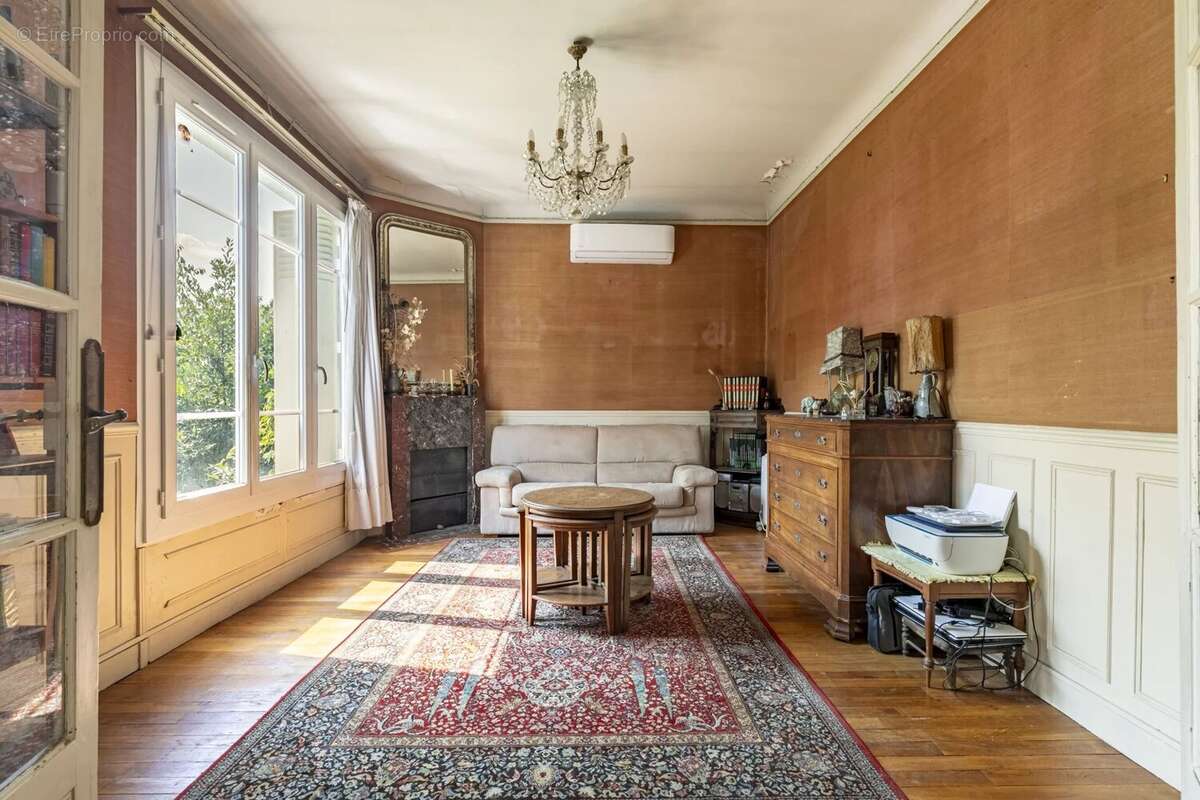 Chaville rive droite- belle maison annees 1930 - photo 3