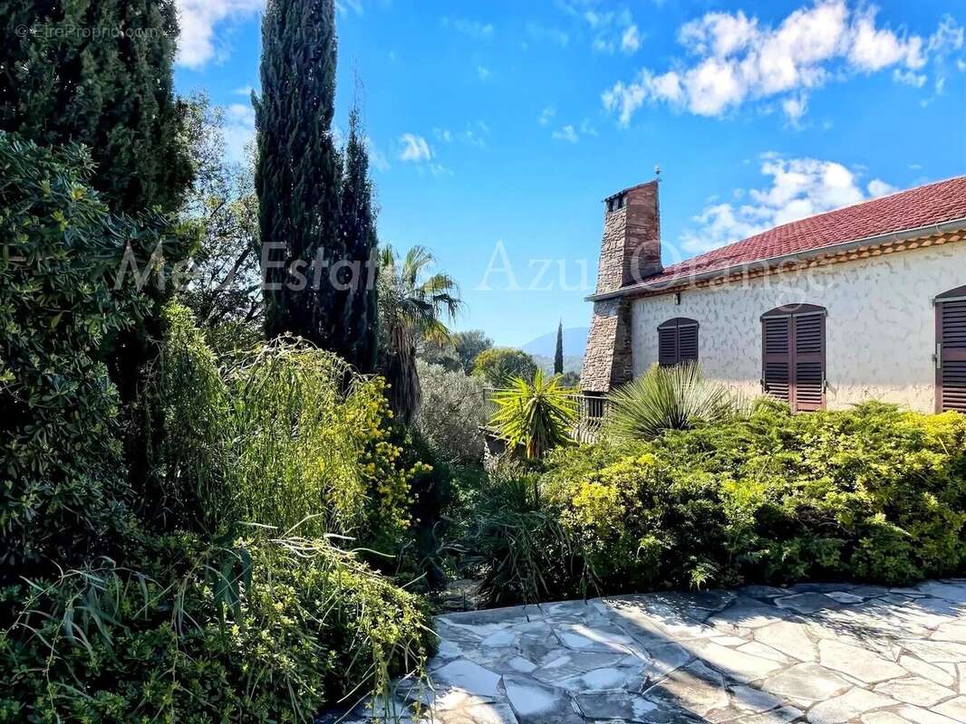 Maison à LA CROIX-VALMER