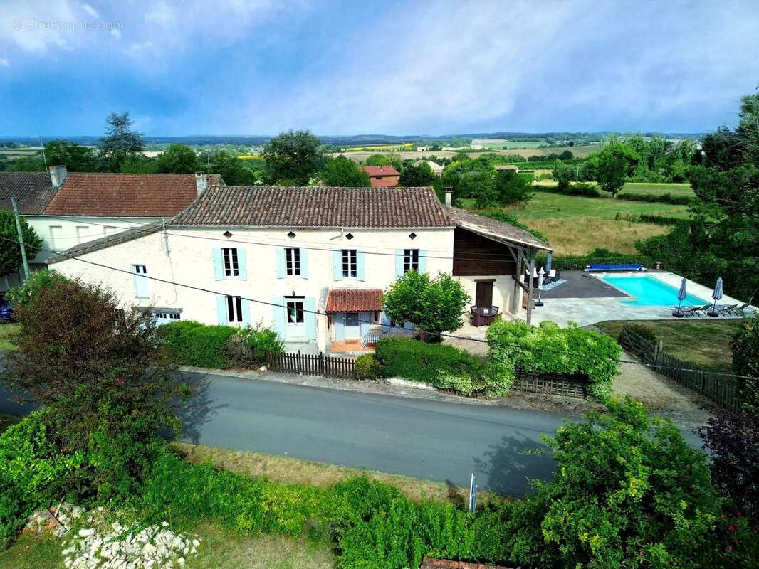Maison à EYMET