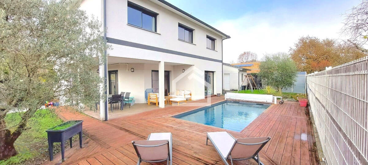 Maison à LE TAILLAN-MEDOC