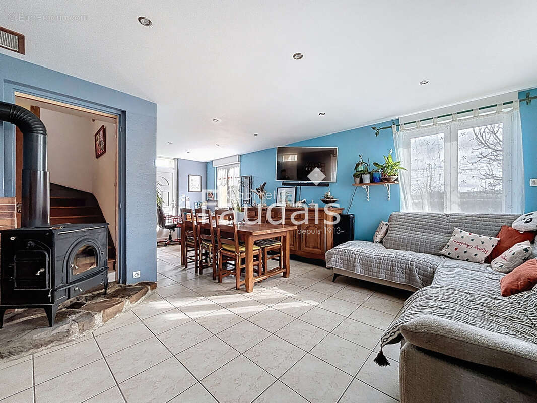 Maison à VILLERS-BOCAGE