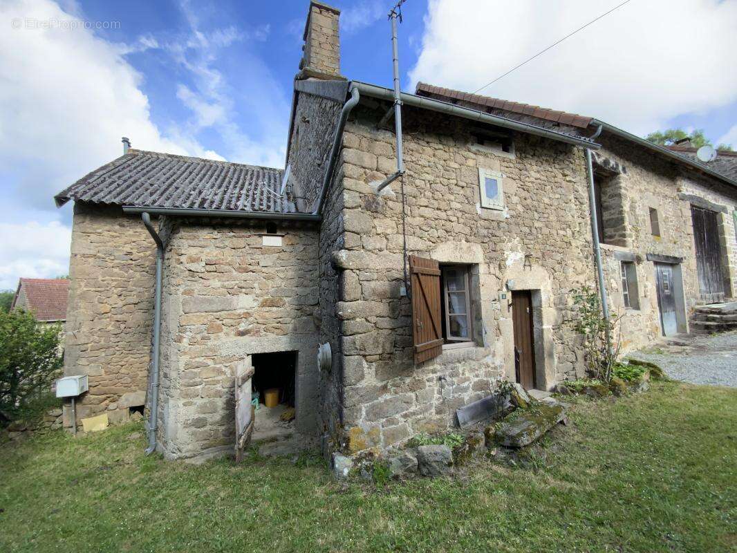 Maison à FROMENTAL