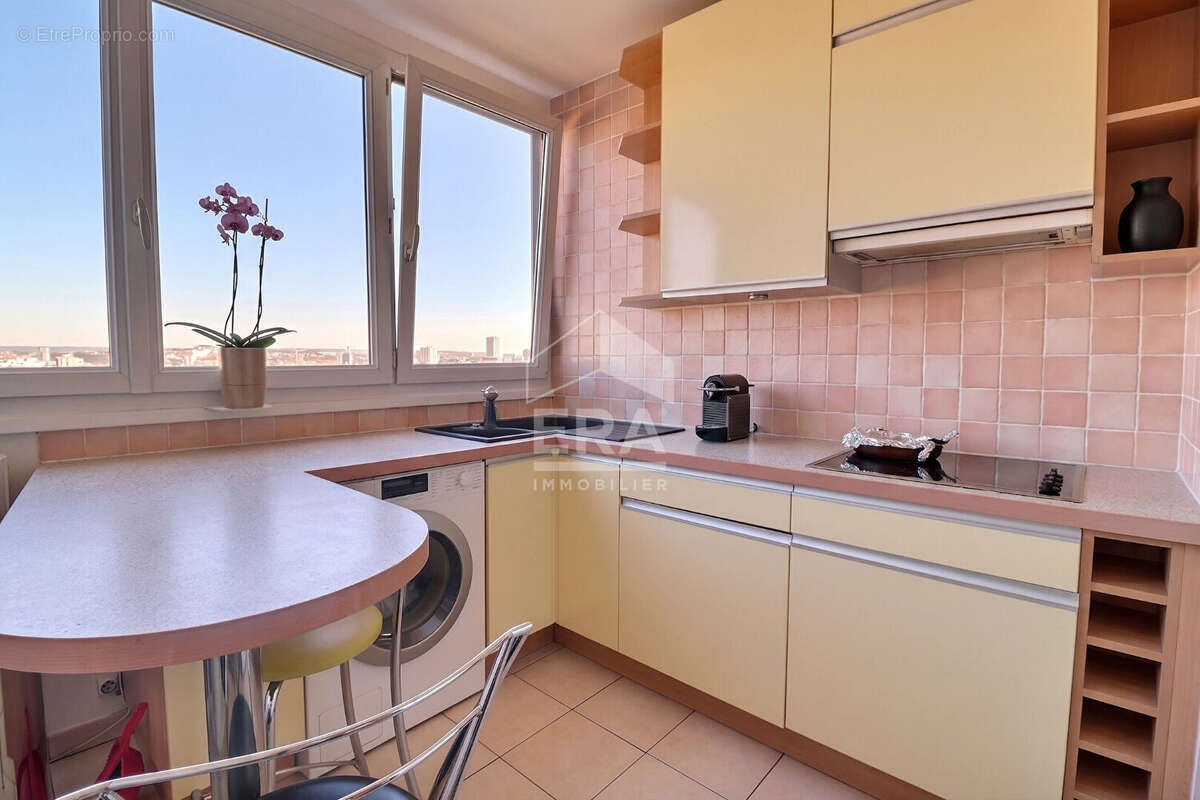 Appartement à COLOMBES