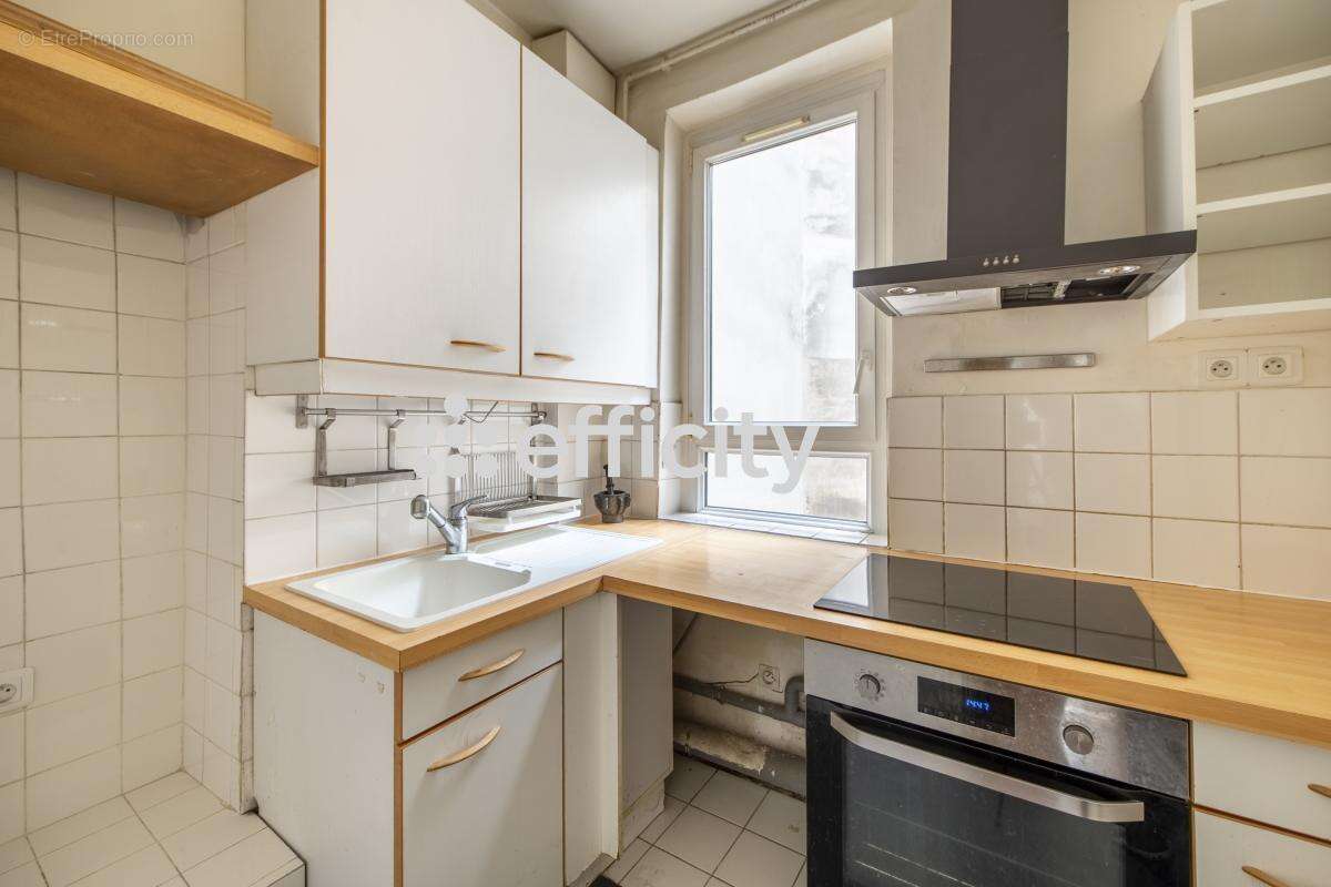Appartement à PARIS-14E