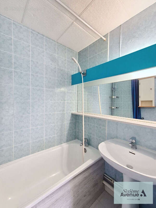 Appartement à SIX-FOURS-LES-PLAGES