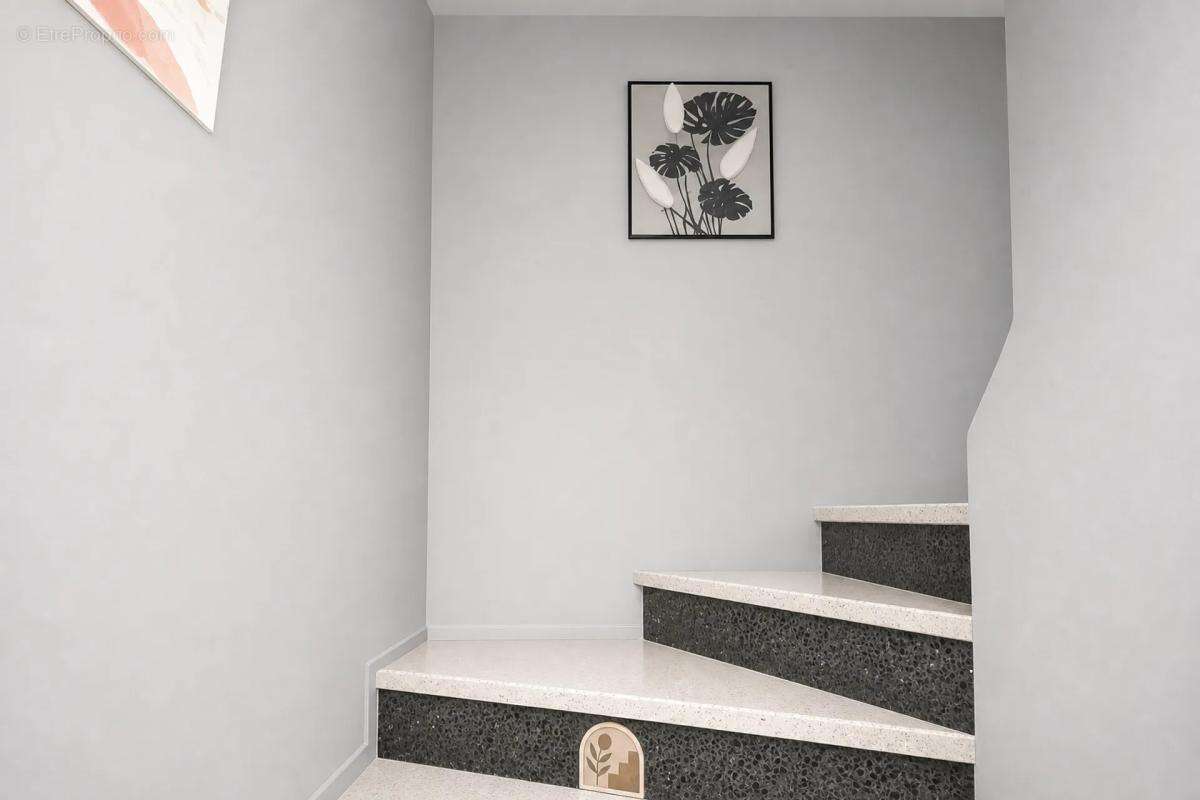 A vendre "spécial investisseur" maison de ville louée  Béziers - photo 8