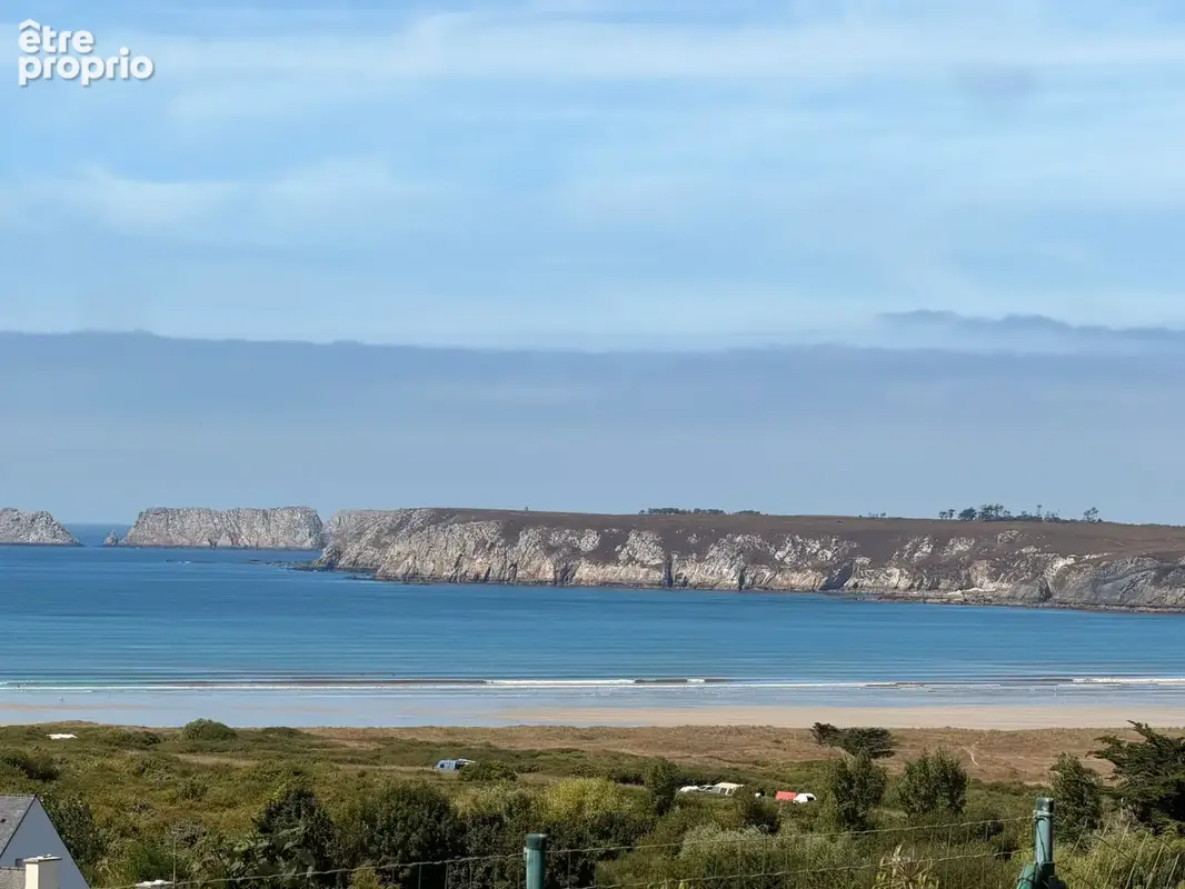 GOULIEN — Maison en ossature bois avec vue panoramique sur la plage : le rêve absolu sur la presqu'île - photo 23