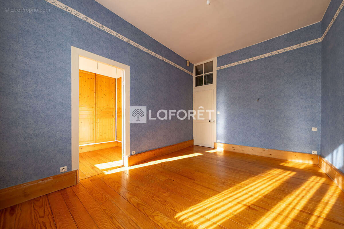 Jolie maison bourgeoise de 180 m² hab - photo 6