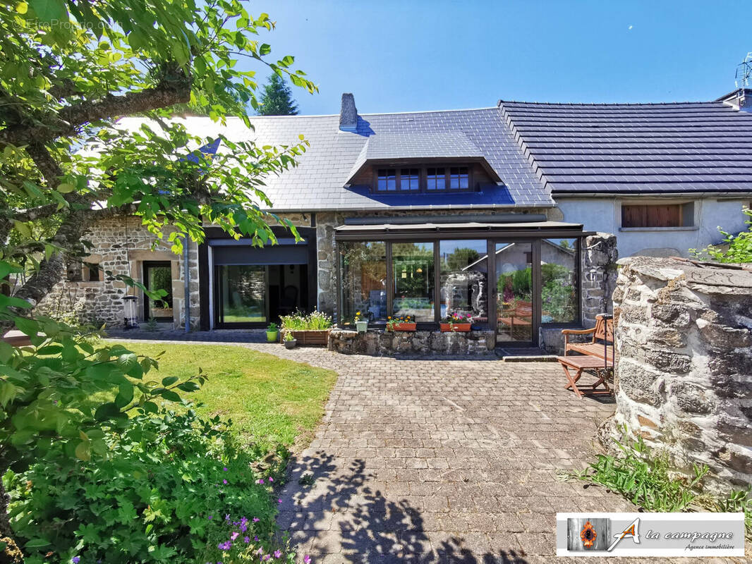 Maison à GOUTTIERES