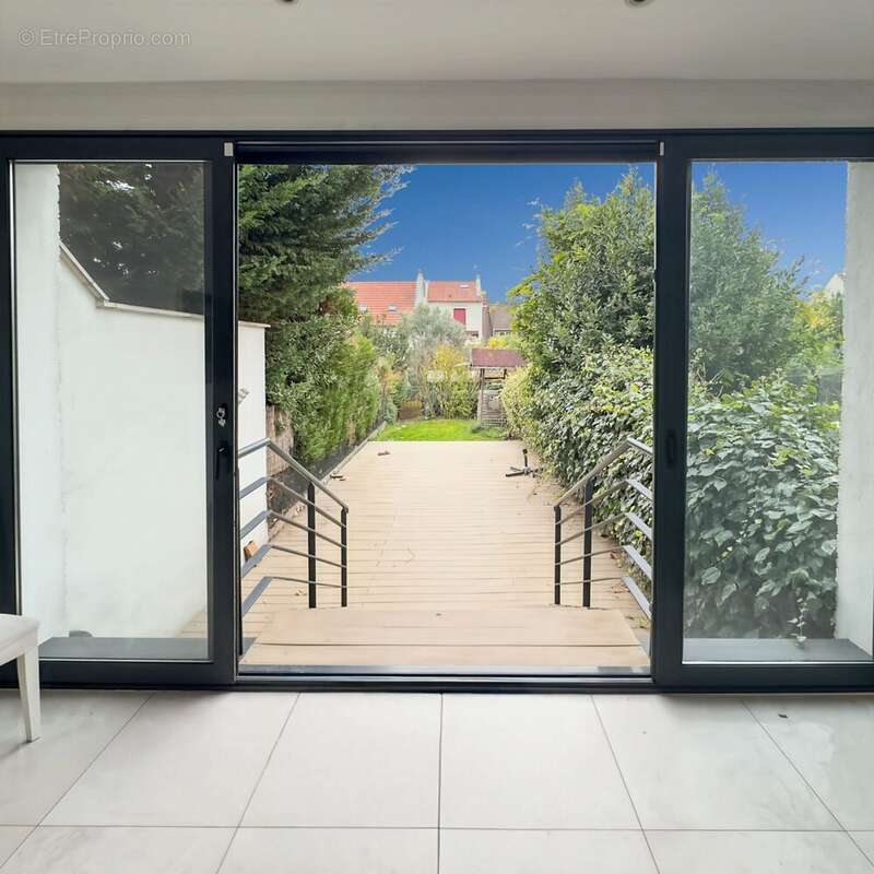 Maison à ROSNY-SOUS-BOIS