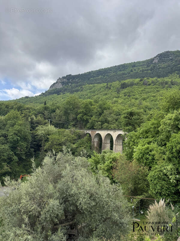 PONT-DU-LOUP (Commune de Gourdon)   Demeure de caractère aux allures de petit château provençal - photo 2