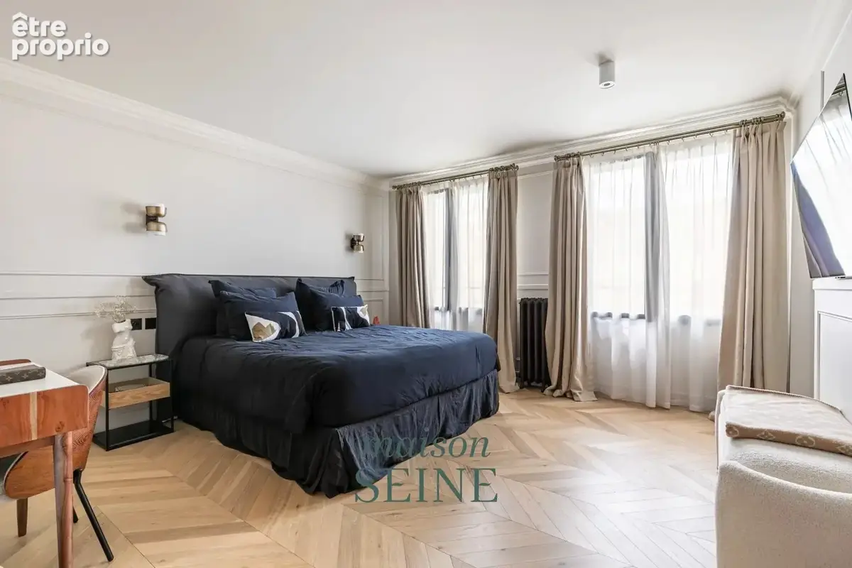 Neuilly sur Seine - Saint James - Hôtel particulier avec piscine et toit terrasse - Garage - photo 13