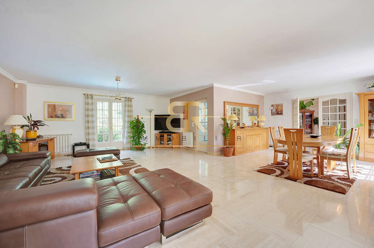 Maison à SUCY-EN-BRIE