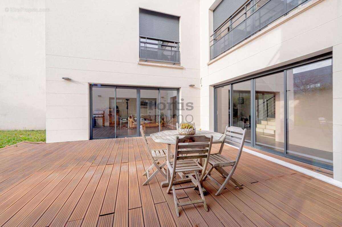 Maison à BOIS-COLOMBES