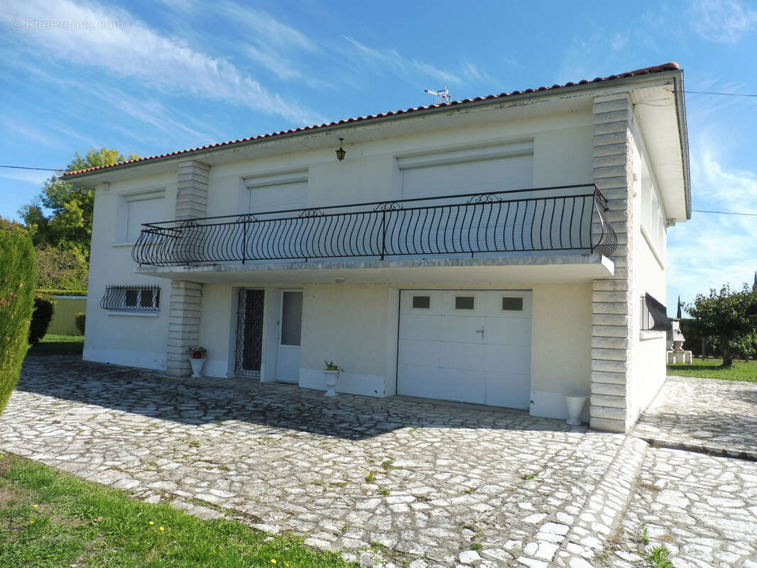 Maison à RIBERAC