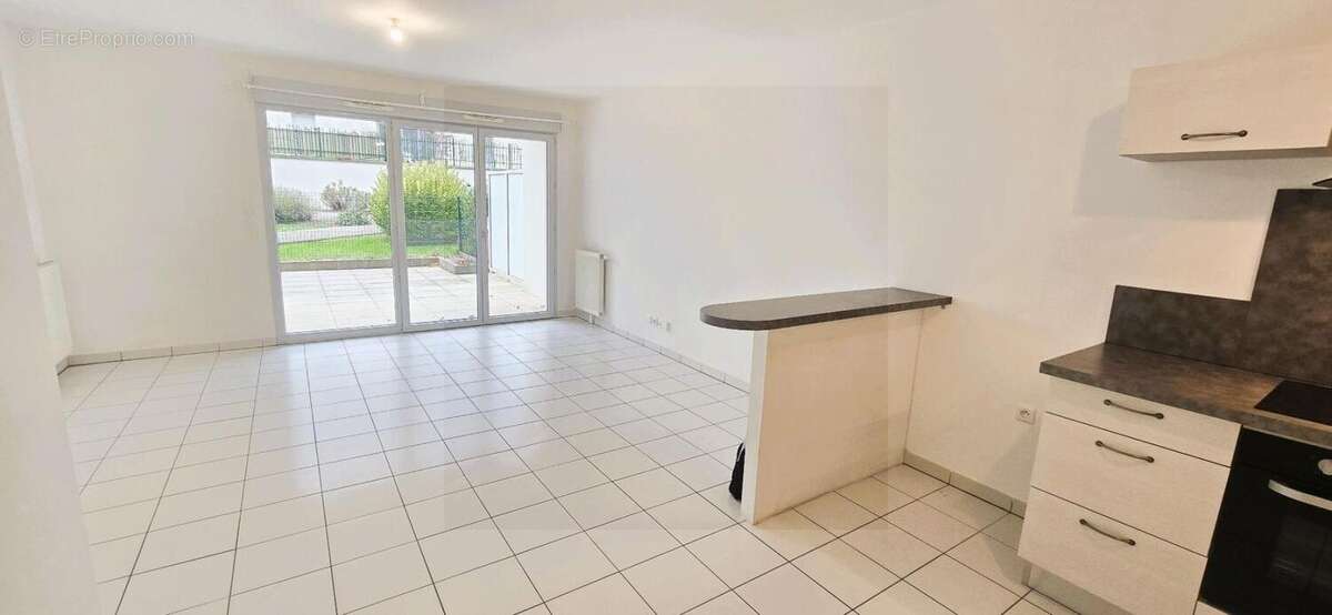 Appartement à MAINVILLIERS