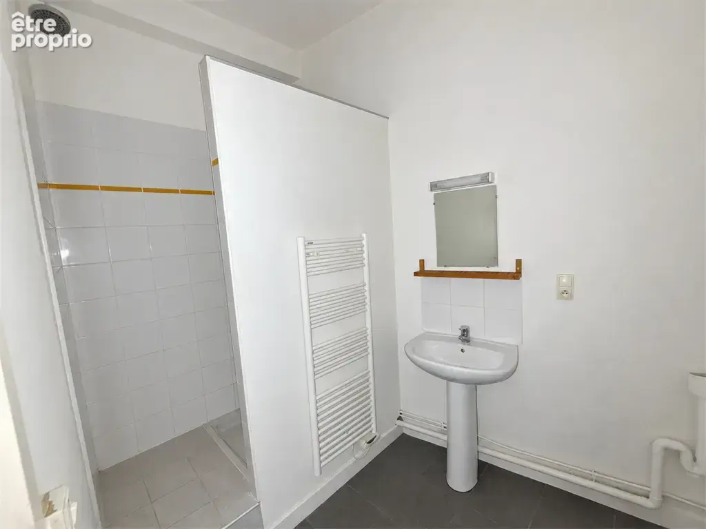 Vénissieux – immeuble de rapport à fort potentiel - photo 8
