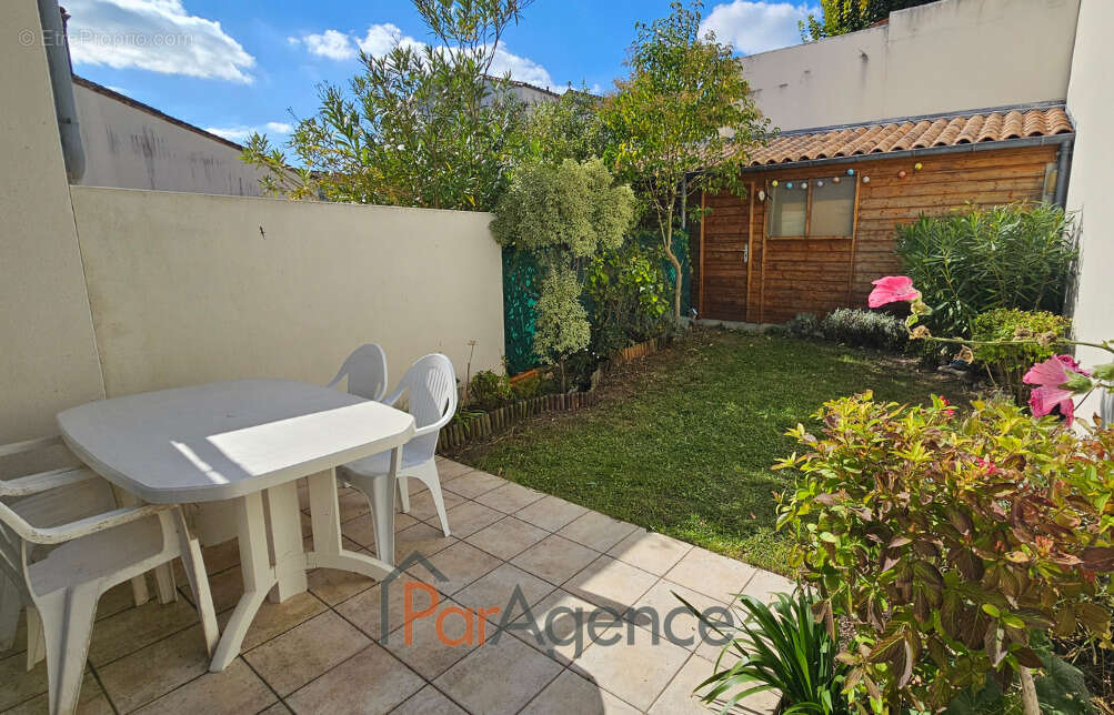 Maison à VAUX-SUR-MER