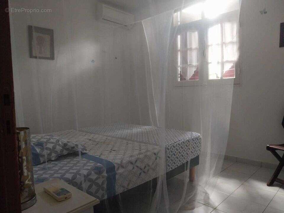 Maison à PORT-LOUIS