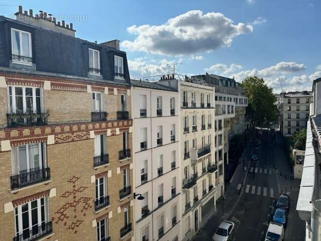 Appartement à PARIS-18E
