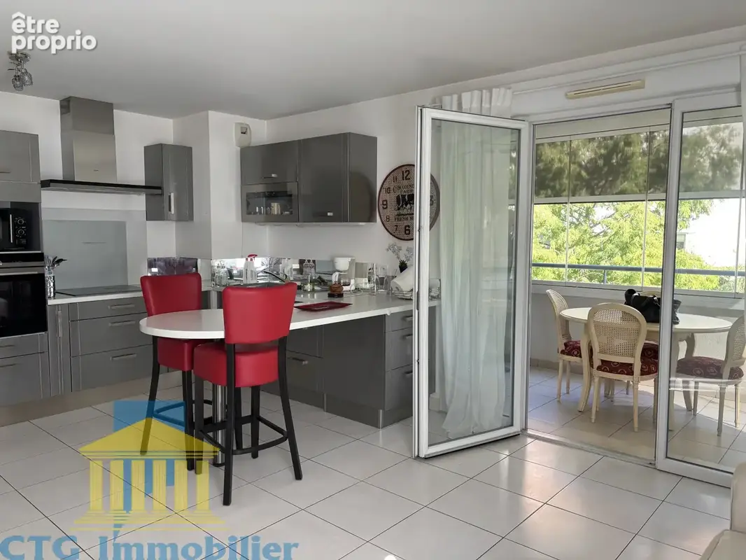 Appartement à MARSEILLE-8E