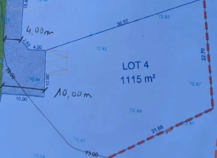 Terrain à LENCLOITRE