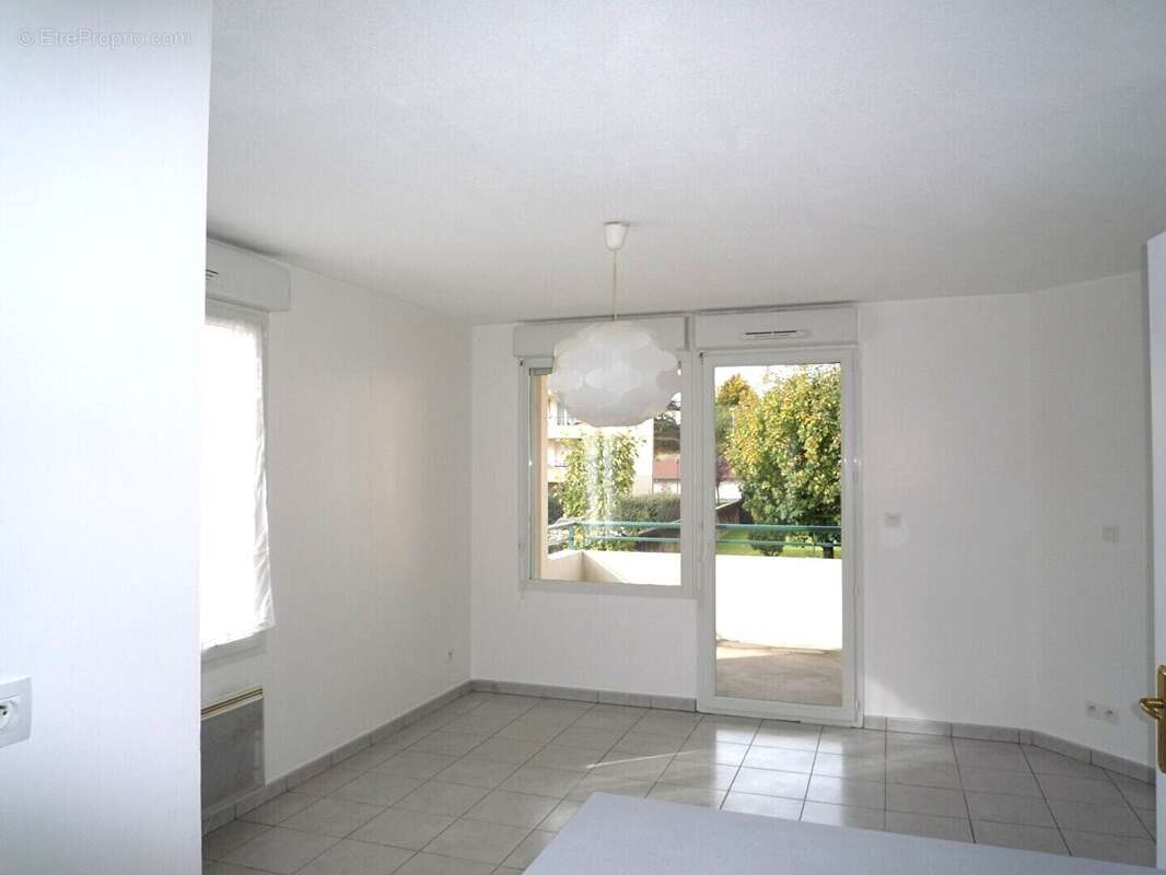 Appartement à PONT-DE-CHERUY