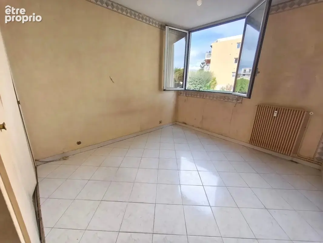 Cagnes-sur-Mer, grand 2 pièces  avec terrasse et parking proche mer - photo 10