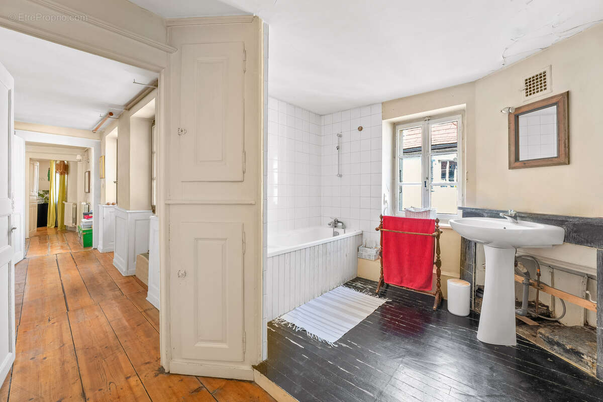 Maison de ville - Grandes surfaces et rentabilité locative - photo 9