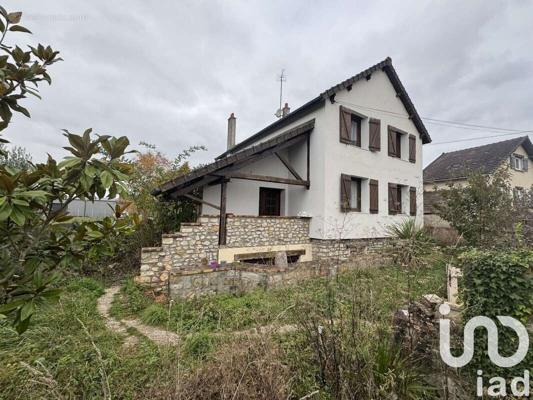 Photo 2 - Maison à VARENNES-SUR-SEINE