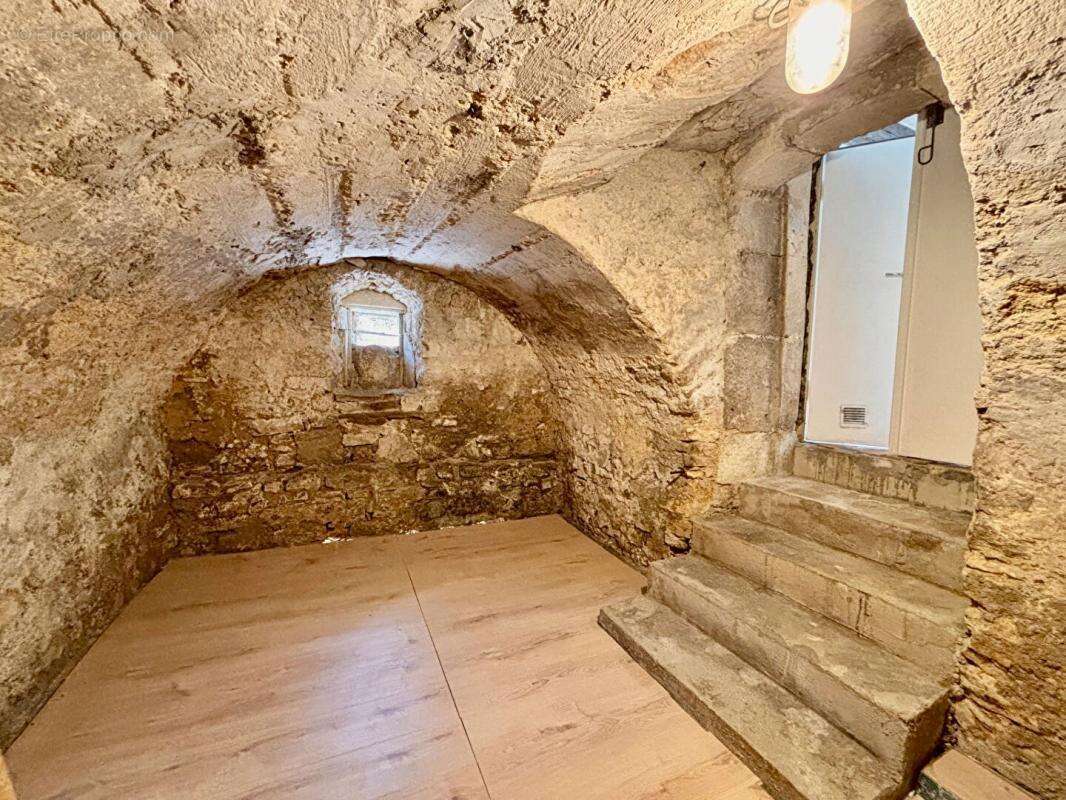 Maison en pierre avec piscine , 125 m² , Jardin sans vis-à-vis - photo 3