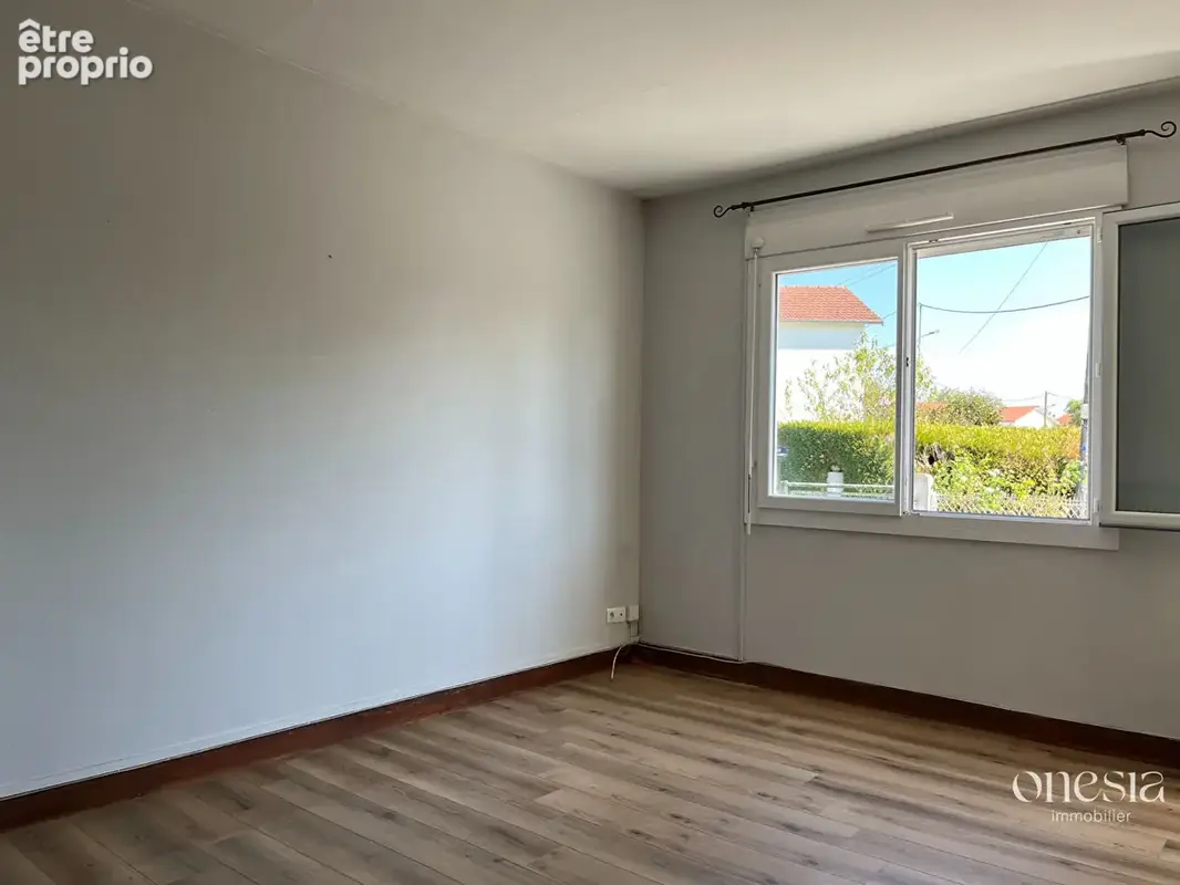 Maison 4 pièces 76 m² à vendre à Oloron-Sainte-Marie (64400) - photo 2