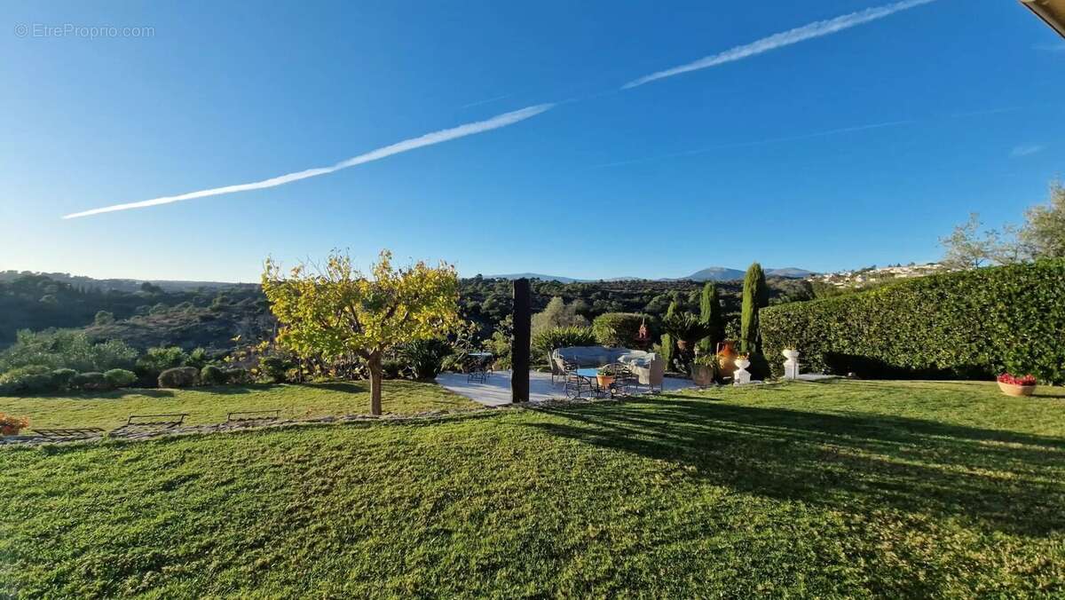 Maison à VILLENEUVE-LOUBET