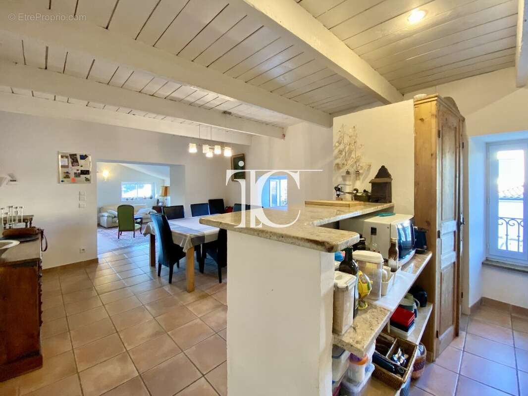 Maison à ALLEGRE-LES-FUMADES