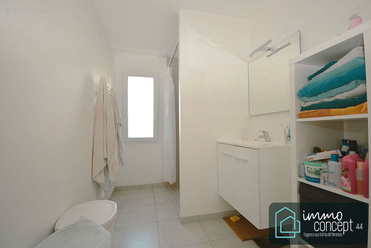 Maison à SAINT-LEGER-LES-VIGNES