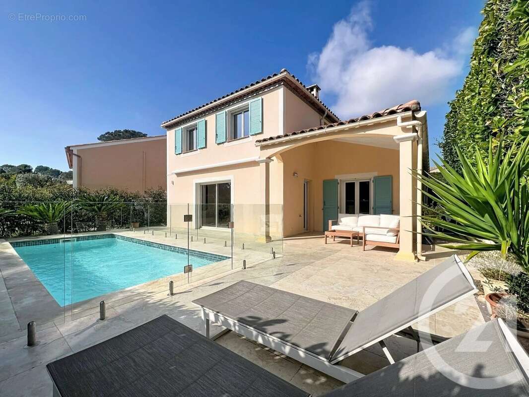 Maison à MOUGINS
