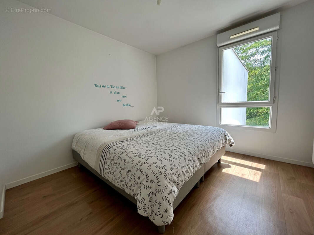 Appartement Poissy 4 pièce(s) 75.80 m2 - photo 7