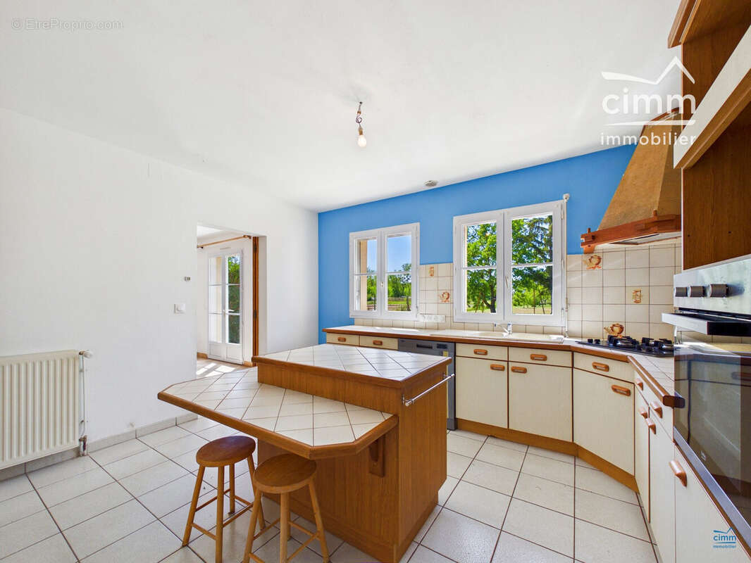 Maison 5 pièces 145 m² à vendre à Villebernier (49400) - photo 7
