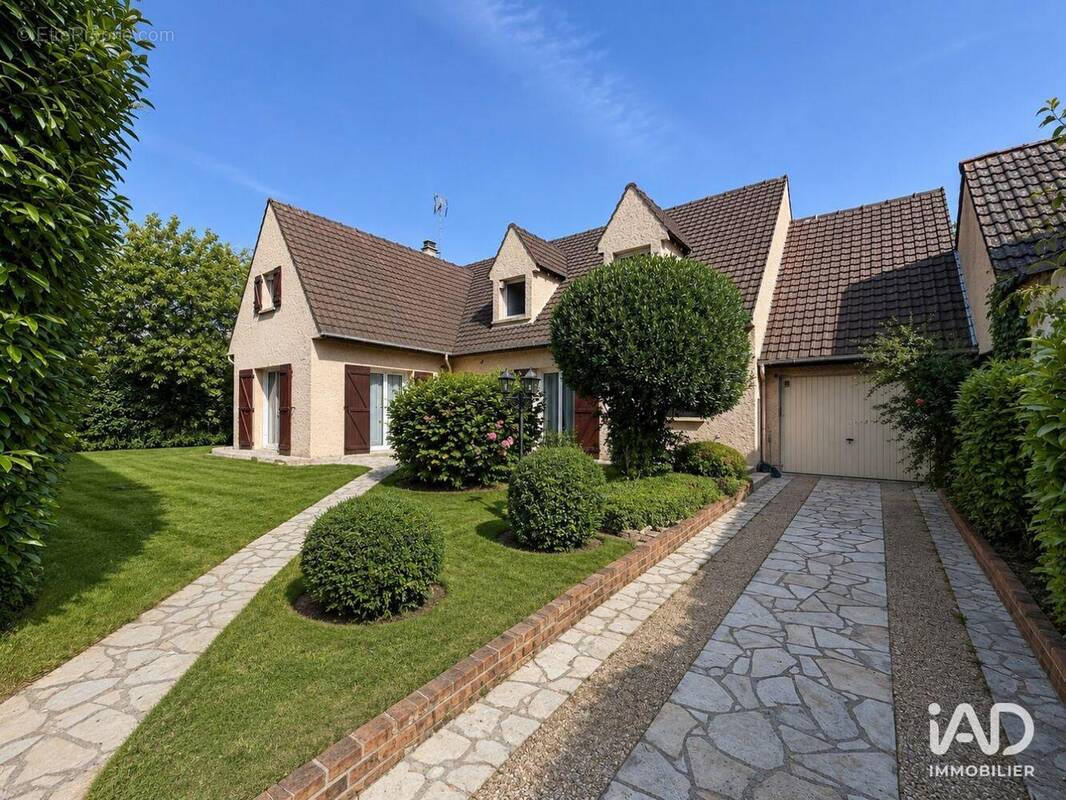 Photo 1 - Maison à OZOIR-LA-FERRIERE