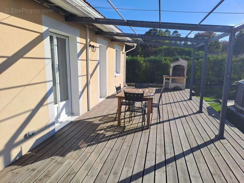 Maison à SAINT-LOUBES