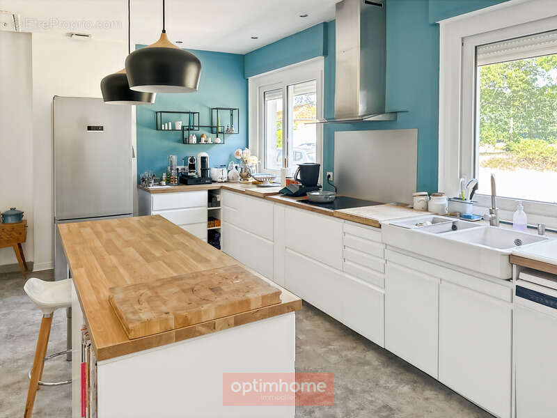 Maison rénovée pleine de charme et de caractère sur son parc boisé d'environ 3 hectares - photo 11