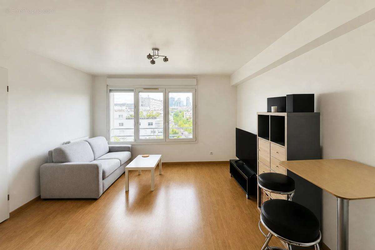 Appartement à NANTERRE